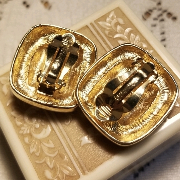 VTG GIVENCHY PARIS NEW YORK logo earrings - Picture 3 of 4